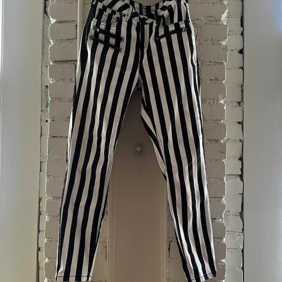 Y2K HT Denim - Picture 6 of 8